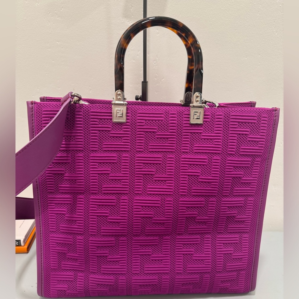 Fendi Magenta Zucca FF sunshine Tortoiseshell Handles - Picture 3 of 10